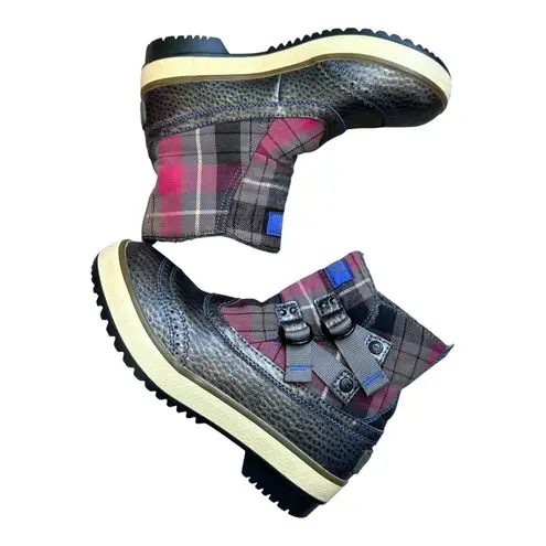 UGG Australia Plaid Leather Trim Buckle Accent Ankle Boots Size US 6 EU 37 Gray