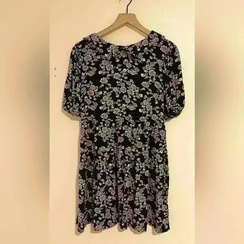 MI AMI | FRANCESCA’S | Black and White Floral Collared Dress