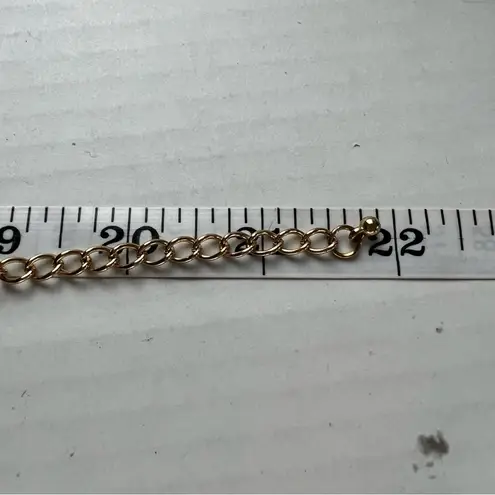 FAUX Pearl Bauble Necklace w/ Gold Toned Metal