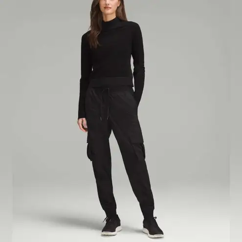 Lululemon  Dance Studio Relaxed Fit Mid Rise Cargo Jogger Black Size S - Image 3