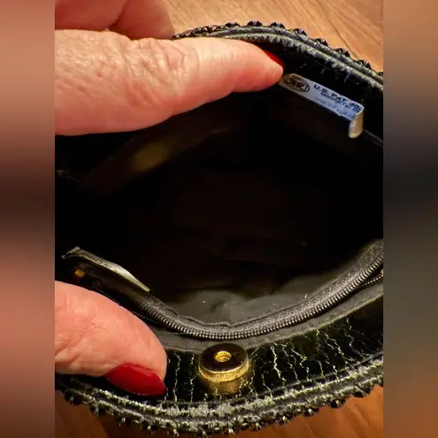 Vintage Black Metal Mesh Evening/Shoulder Purse With Front Bow And Chain Strap