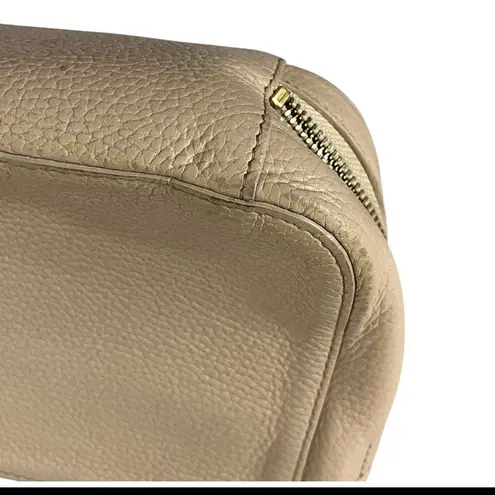 Cuyana Classic Leather Camera Crossbody Bag Tassel Beige Women’s One Size Tan