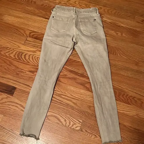 Cotton On 𝅺 The Ripped Skinny Distressed Denim Size 7/8 Tan Jeans