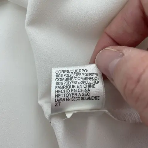 Tahari Plus 2X Top Ivory Black Lace Detail Blouse V-Neck Pleats Jumper Women's