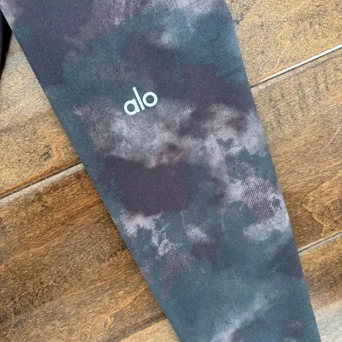 Alo Yoga  Air Lift Leggings with Tie-Dye Pattern