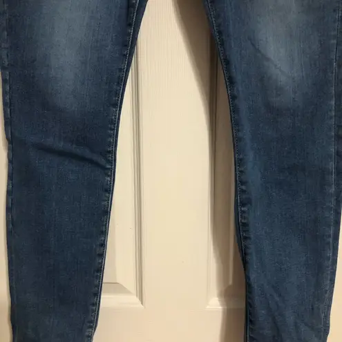 Loft  The curvy sculpt jegging‎ women’s size 6 28 medium wash waist measures 30”