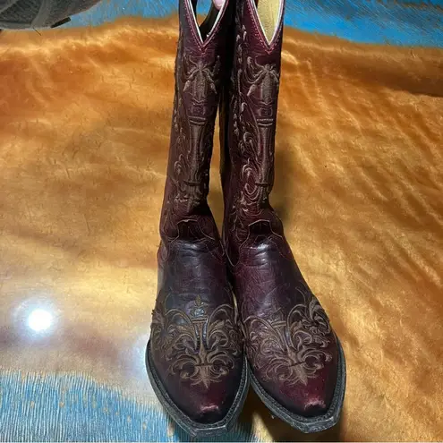 Old Gringo Cavender’s Collab Red Embroidered western Cowgirl Boots size 6.5