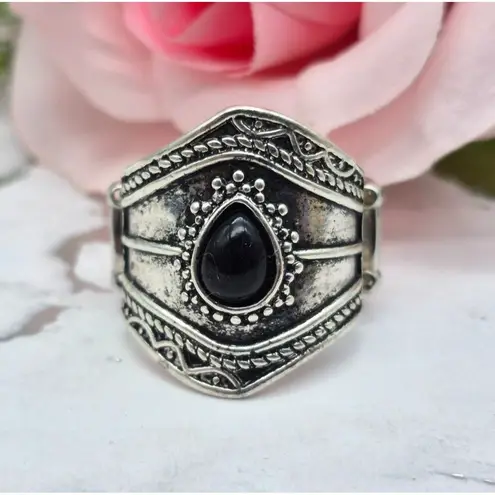 None Cute Silver Tone & Black Statement Stretch Ring One Size Western Bojo Casual