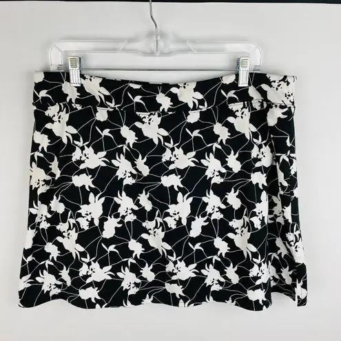 Tranquility Colorado Clothing Womens XL Black White Abstract Floral Skort