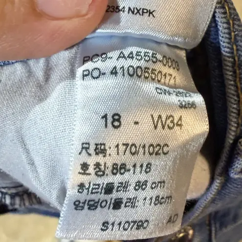 Signature by Levi Strauss womens Blue Jean Shorts high rise Bermuda size 18/34