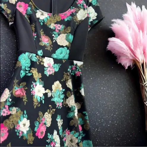 Elle Chic Multicolor Pink Black and White Floral Romantic Valentines Dress S/M