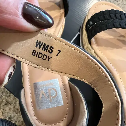 DV by Dolce Vita Biddy Espadrille Wedge Sandal
Size 7 New In Box Black