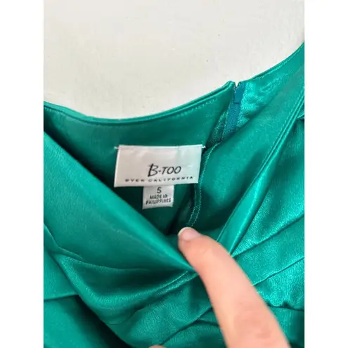 A Byer A. Byer Sz 5 S Green Satin Stretchy Cocktail Mini Dress Assymetric One Shoulder