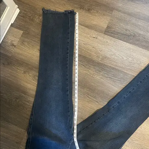 Judy Blue Straight Fit High Rise Button Up Black Wash Jeans w/Raw Frayed Hem 30