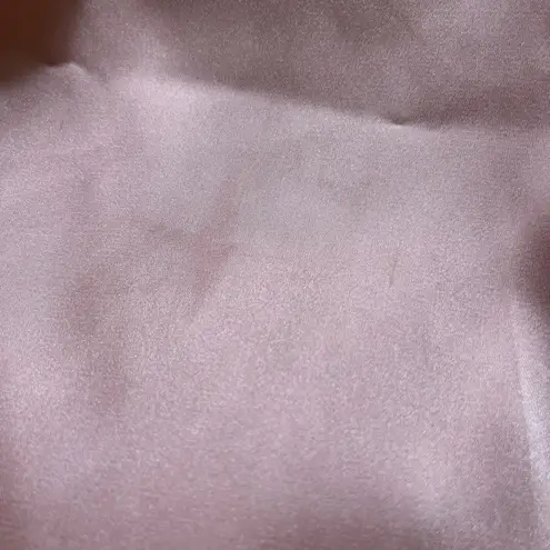 Superdown Halter V Neck Satin Top Sz XS Pink Flowy Feminine Coquette