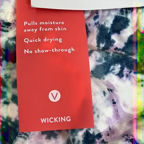 Livi Active Size 38/40 6X Plus High Rise Wicking Knee Short