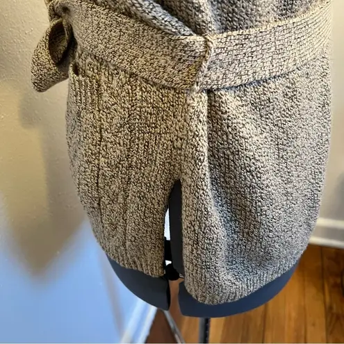 Carol Rose Cardigan Sweater Beige