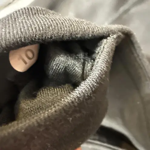 Lululemon Black Capri Straight Crop Slit Athletic Gym Athleisure Leggings Sz 10