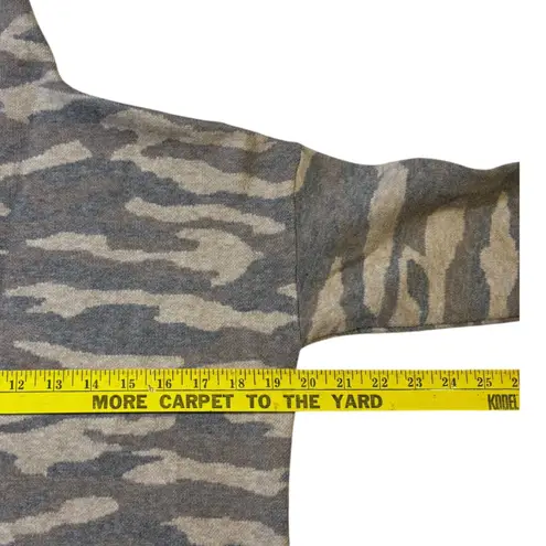 Tahari Women's Camouflage Grey White Turtleneck Sweater Size Medium