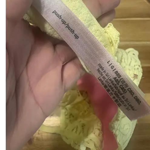 Victoria’s Secret PINK Yellow Racerback Lace Push