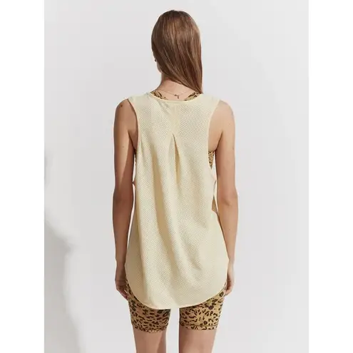 Varley NWT Arlee Perforated Mesh Athletic Tank Top Scooped Hem Women Yellow Sz S