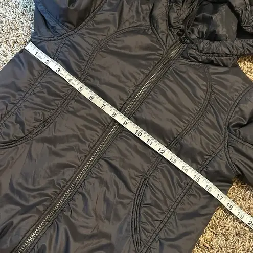 Lululemon  Jacket Hooded Black 4