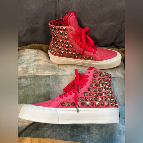 ❤️❤️STRAYE MADE WORN HI