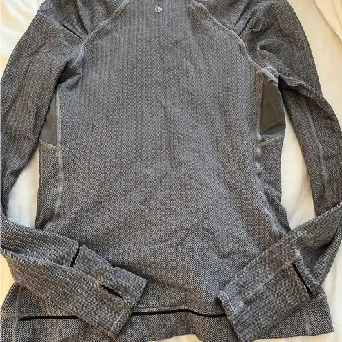 Lululemon  PULLOVER