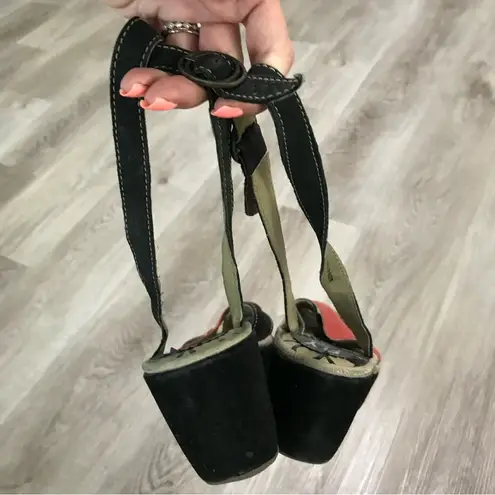 Fly London  Pati Wedge Sandal 38 Red Black Portugal