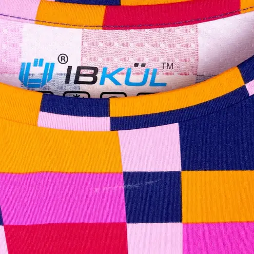 NEW IBKUL Annalise Checkered Print Long Sleeve Cooling Tee Crew Neck Size Small Pink