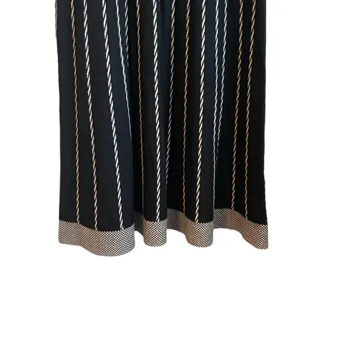 Gabby Skye Women Sweater Dress 1X Black Tan Stripe Swing Hem Trendy Office