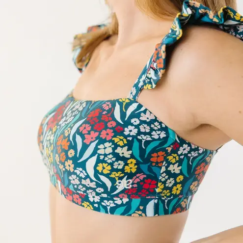 ALBION FIT Costa Floral Bella Crop Top