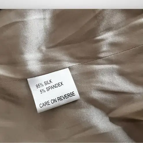 ST JOHN EVENING Champagne/Light Gray Silk Corset Camisole Size 4 | EUC