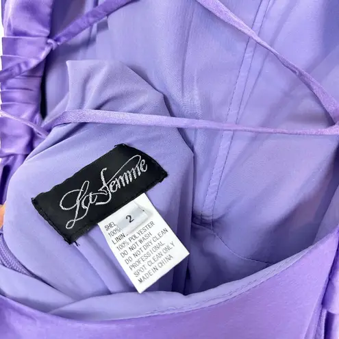 La Femme  Sleeveless Satin Gown in Lavender Size US 2