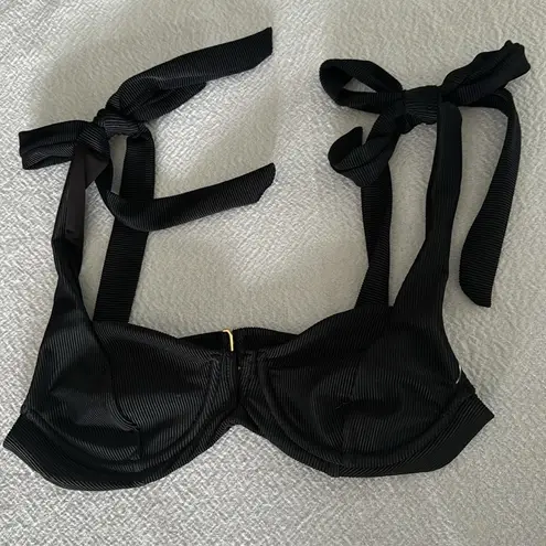 Beach Riot Bikini Set, underwire bikini top Small bikini bottom Large, $206