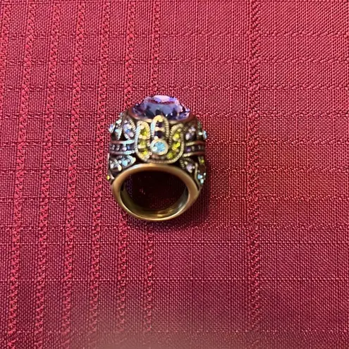 Beautiful ornate sparkly ring large purple center stone smaller blue stones EUC