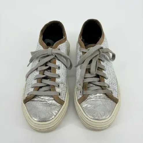 P448 Sally Low Top Sneakers Size 7 Reptile Print White Tan Metallic