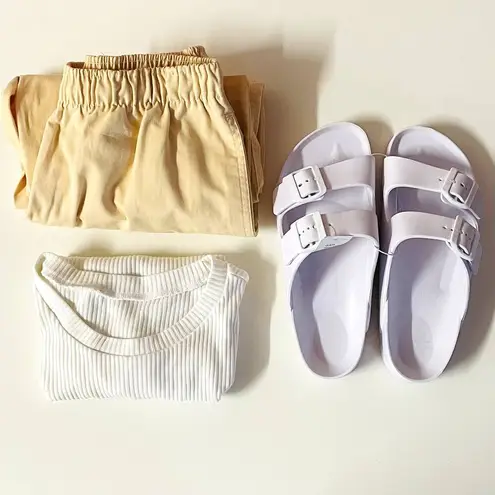 Vintage Land's End Light Yellow High Waisted Straight Leg Pants Size 10 Reg EUC