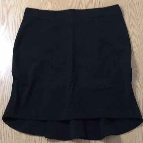 New Women’s Classic Black Women's Skirt Small Ruffle in the Back Size Small
