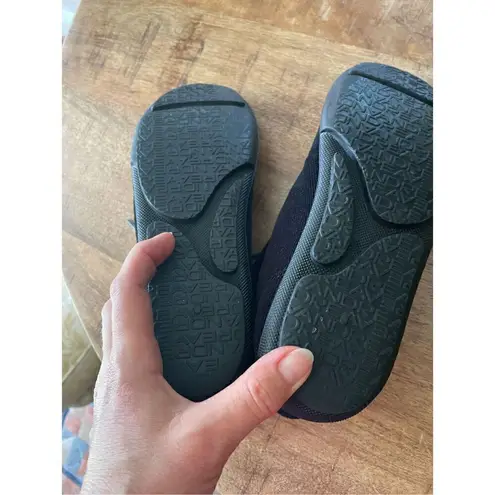 NWOT Vintage Y2K Women's Andrea Black Corduroy Ankle Boots Size 8,5