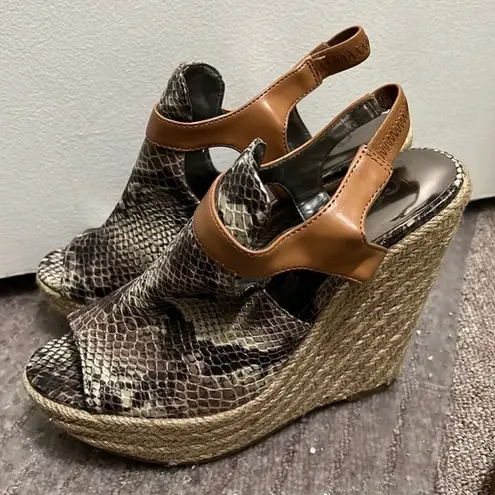 Carlos Santana  Snake Skin Wedges 7.5