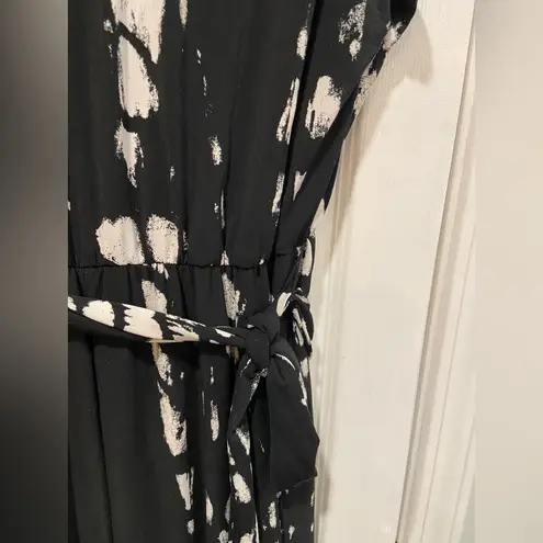 INC Size L Black White Mandala Wide Leg Cropped Jumpsuit Gold Ring Detail Belted