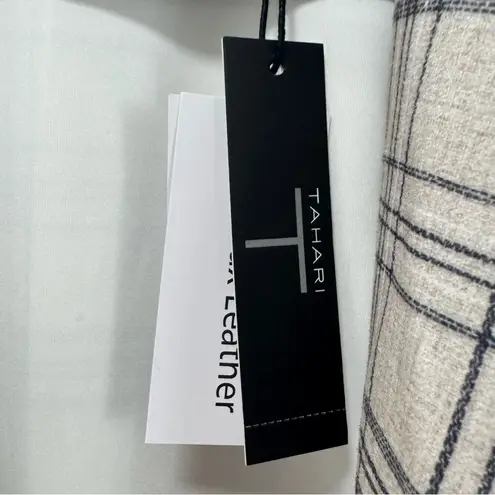 T Tahari Tahari Plaid Faux Suede Blazer NWT size Small Open Front Longline Beige Black