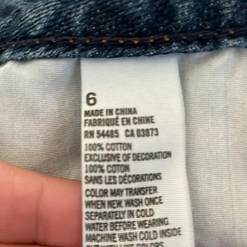 American Eagle  floral denim jean shorts size 6