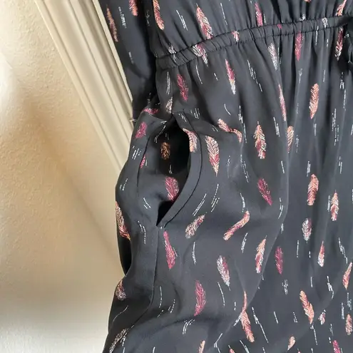 Black Rainn Black dress with Feathers Patterns size medium