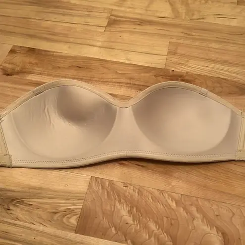 Wacoal Staying Power Wire Free Strapless Bra NWOT - 34B