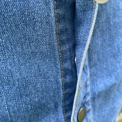 Francesca's Francesca’s Harpers Snap Front Button Front Blue Denim Mini Skirt