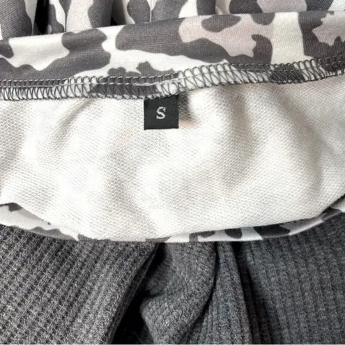 RXRXCOCO Leopard Animal Print Pullover Sweater Cozy Chic Top Size Small New! Gray