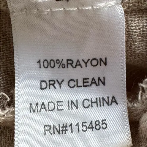 Isa & Stef Inc. floral Black and Gray lined knee length Patterned Skirt, size S