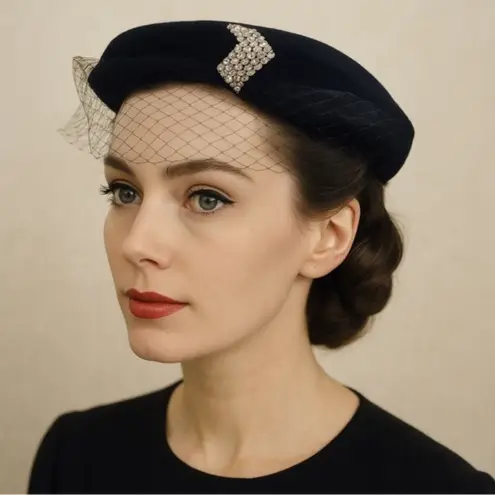 Vintage 1950s Black Velvet Evening Hat Beret Cap Rhinestone Clip With Mesh Veil